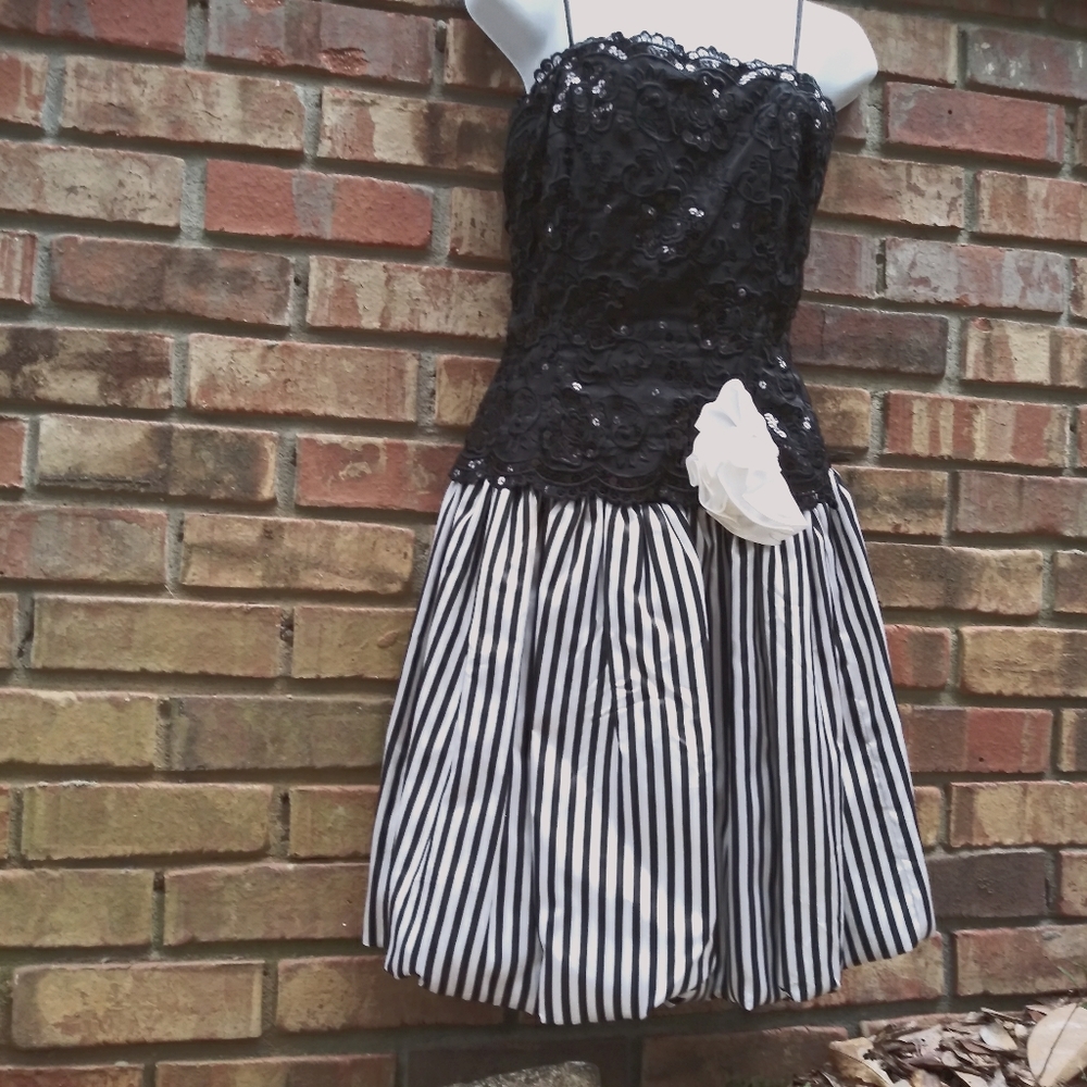 80s Beetlejuice Prom